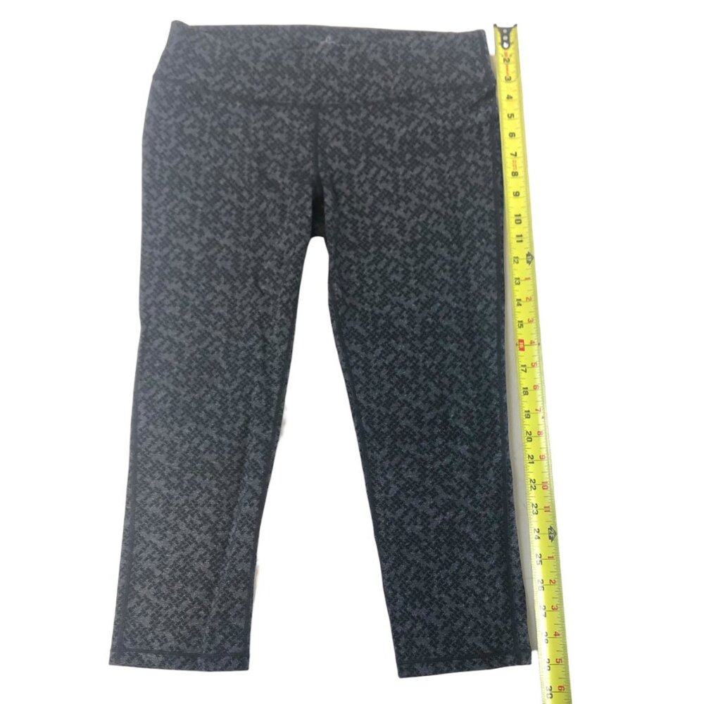 Prana Ashley Gray & Black Cropped Yoga Legging - Picture 5 of 8